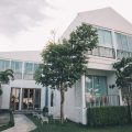 White Wall Riverfront Hotel