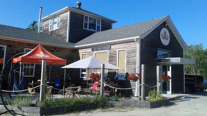Wildwood Motel in Shelburne, Canada