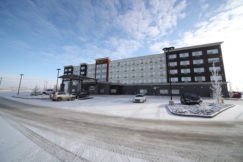 Wingate by Wyndham Edmonton Airport & Conference Center in Leduc, Canada