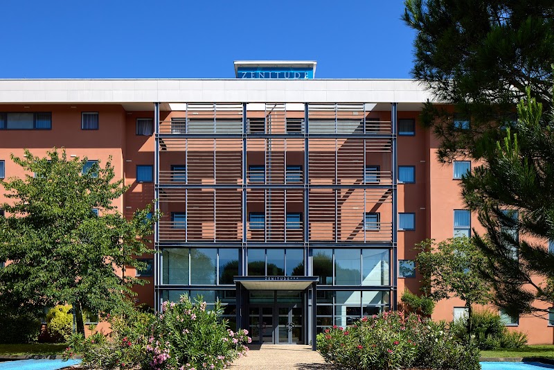 Zenitude Hôtel-Résidences Bordeaux Aéroport Mérignac in Merignac, France