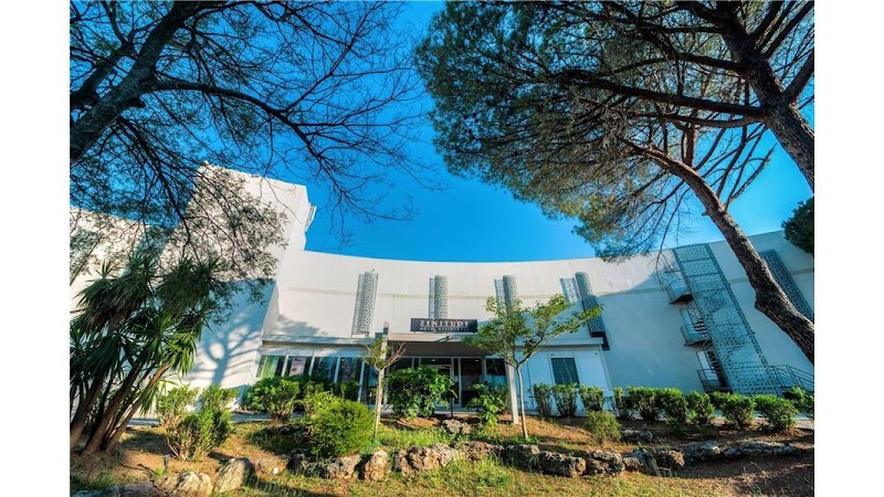 Zenitude Hôtel-Résidences La Tour de Mare in Frejus, France