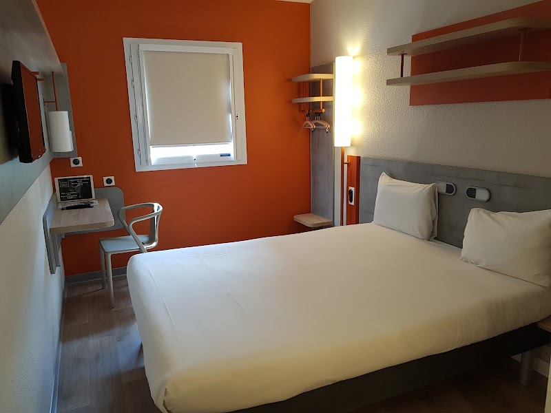 ibis Budget Paris Porte d'Italie Ouest in Le Kremlin-Bicetre, France