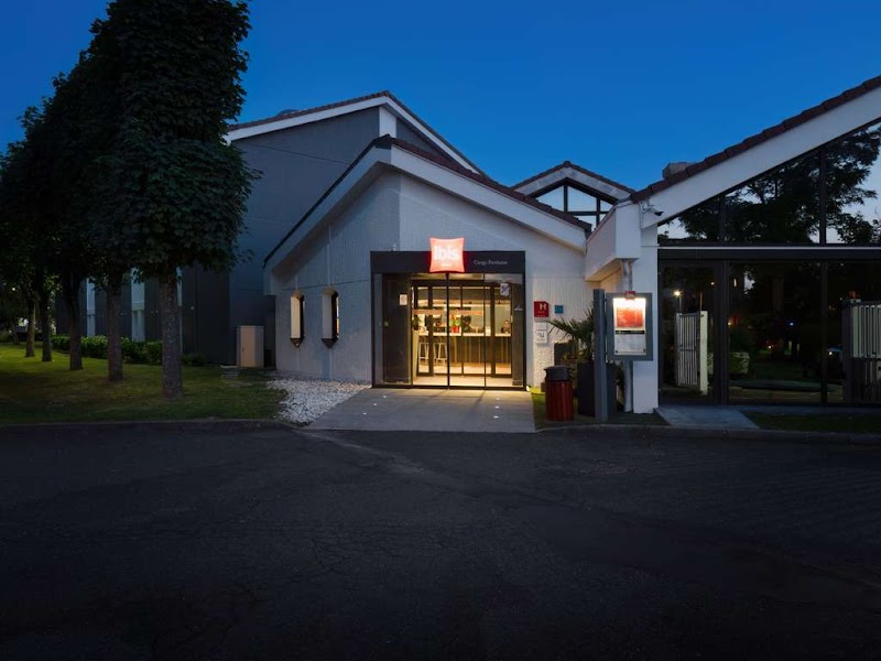 ibis Cergy Pontoise Le Port in Cergy, France