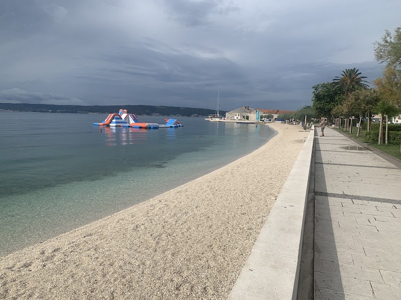 Apartments Mendy in Kastel Stari, Croatia