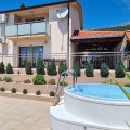 Apartments Miran
