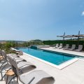 Apartments and Rooms Dobrila