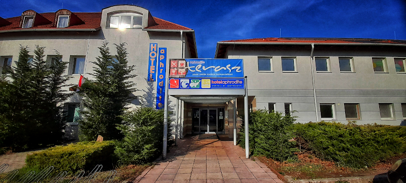Aphrodite Hotel in God, Hungary