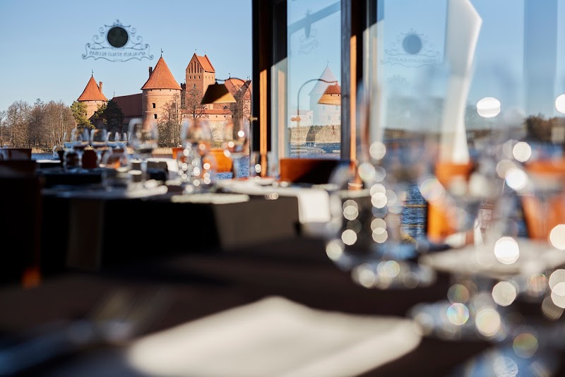 Apvalaus Stalo Klubas in Trakai, Lithuania