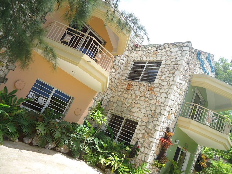 Auberge du Mont Hibou in Jacmel, Haiti