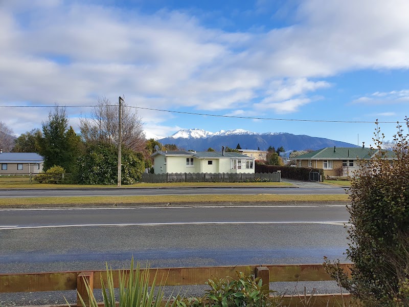 Birchwood Cottages in Te Anau, New Zealand