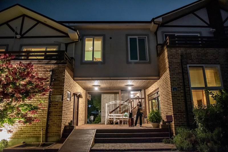 Casa Seorak Bed and Breakfast in Sokcho, Korea, South
