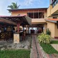 Drifters Hotel & Beach Restaurant