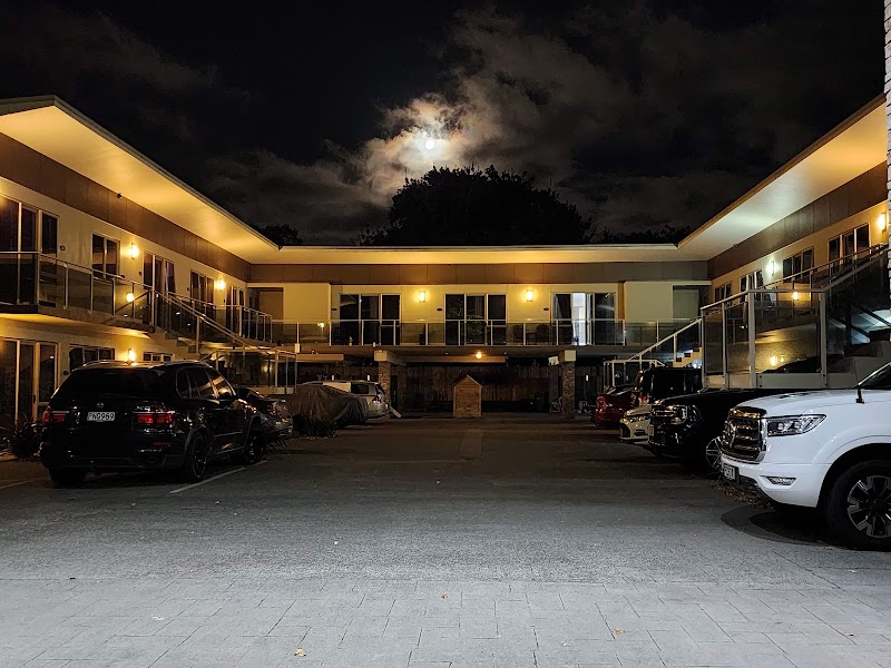 Emerald Spa Motor Inn in Rotorua, New Zealand