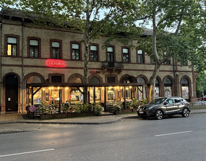 Erzsébet Hotel in Csongrad, Hungary