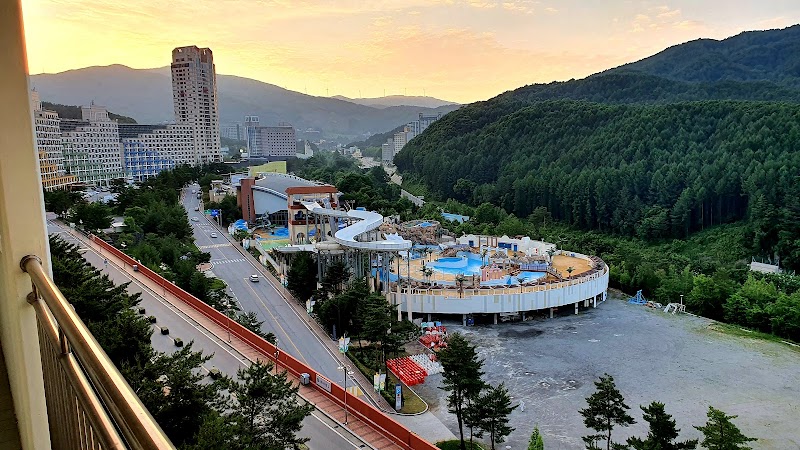 Hanwha Resort Pyeongchang in P'yongch'ang, Korea, South