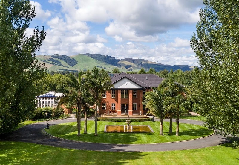 Henley Hotel in Cambridge, New Zealand