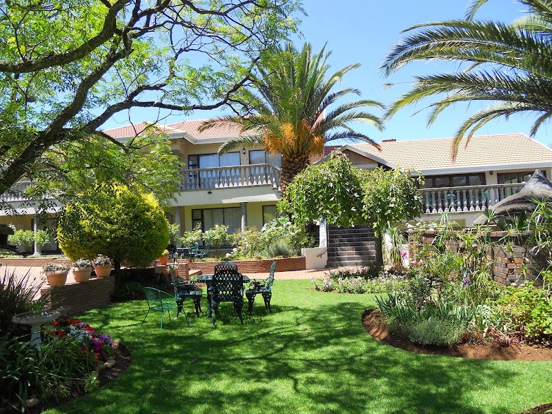 Homestead Lake Cottage in Benoni, South Africa