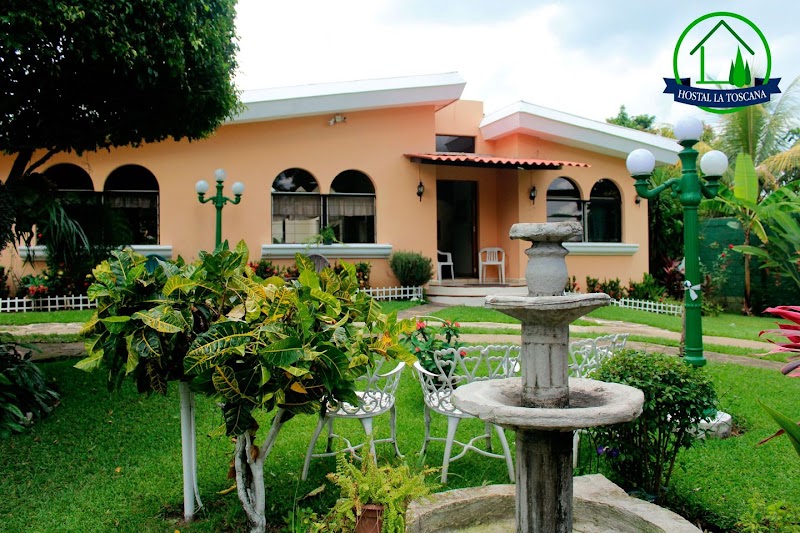 Hostal La Toscana in Santa Ana, El Salvador