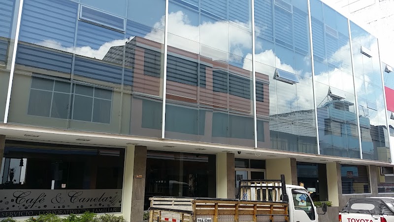 Hotel Cosmopolita in Ambato, Ecuador