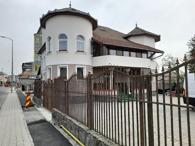 Hotel Crown Royal in Alba Iulia, Romania