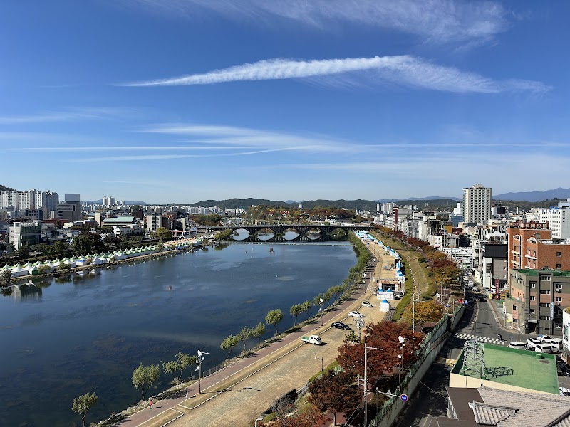 Hotel Dongbang in Chinju, Korea, South