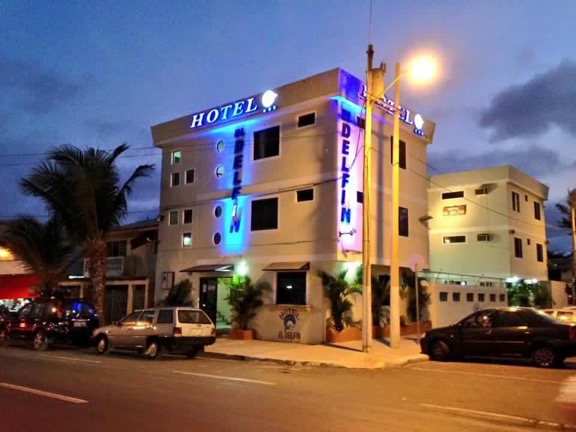 Hotel El Delfín in La Libertad, Ecuador