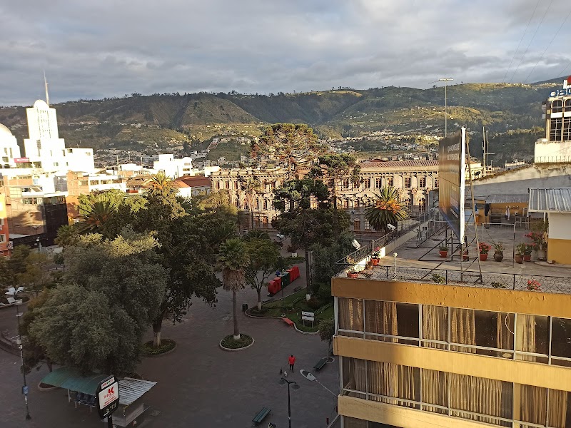 Hotel Emperador in Ambato, Ecuador