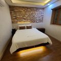 Hotel H