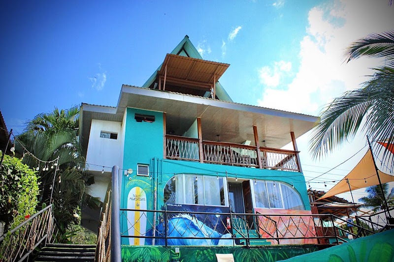 Hotel Las Olas in Puerto Limon, Costa Rica