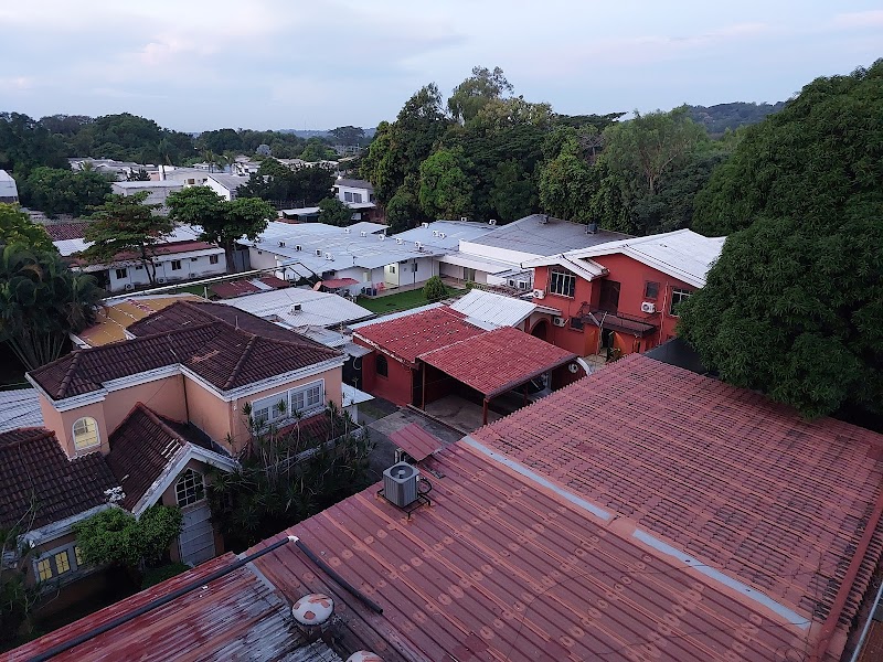 Hotel Las Palmeras in Santa Ana, El Salvador