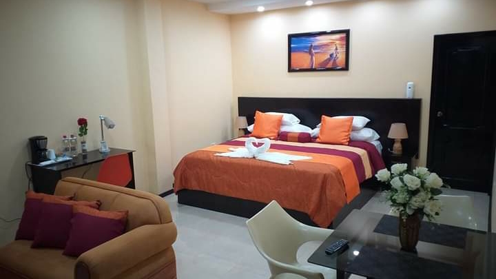 Hotel Los Girasoles in Manta, Ecuador