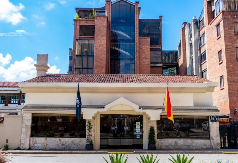 Hotel NASS Pinar del Lago in Cuenca, Ecuador