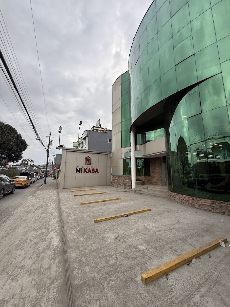 Hotel Paris in Santo Domingo de los Colorados, Ecuador