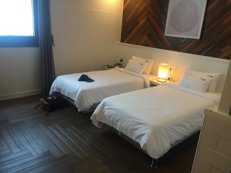 Hotel Praha in Chinju, Korea, South