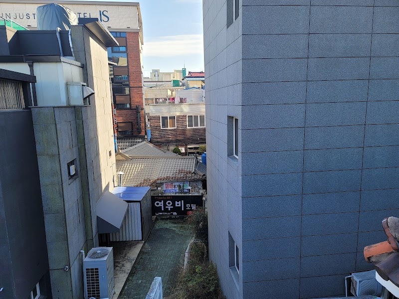 Hotel Yeoubi in Chinju, Korea, South