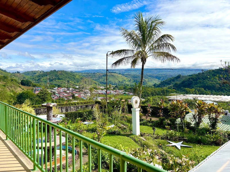 Hotel y Restaurante Tapanti Media in Cartago, Costa Rica