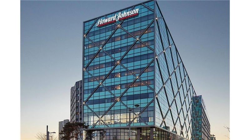 Howard Johnson by Wyndham Incheon Airport in Incheon, Korea, South