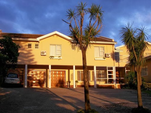Huberta's Guest House in Gonubie, South Africa