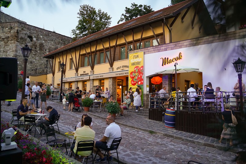 Imola Udvarház in Eger, Hungary