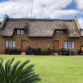 Ingwe Guest Lodge