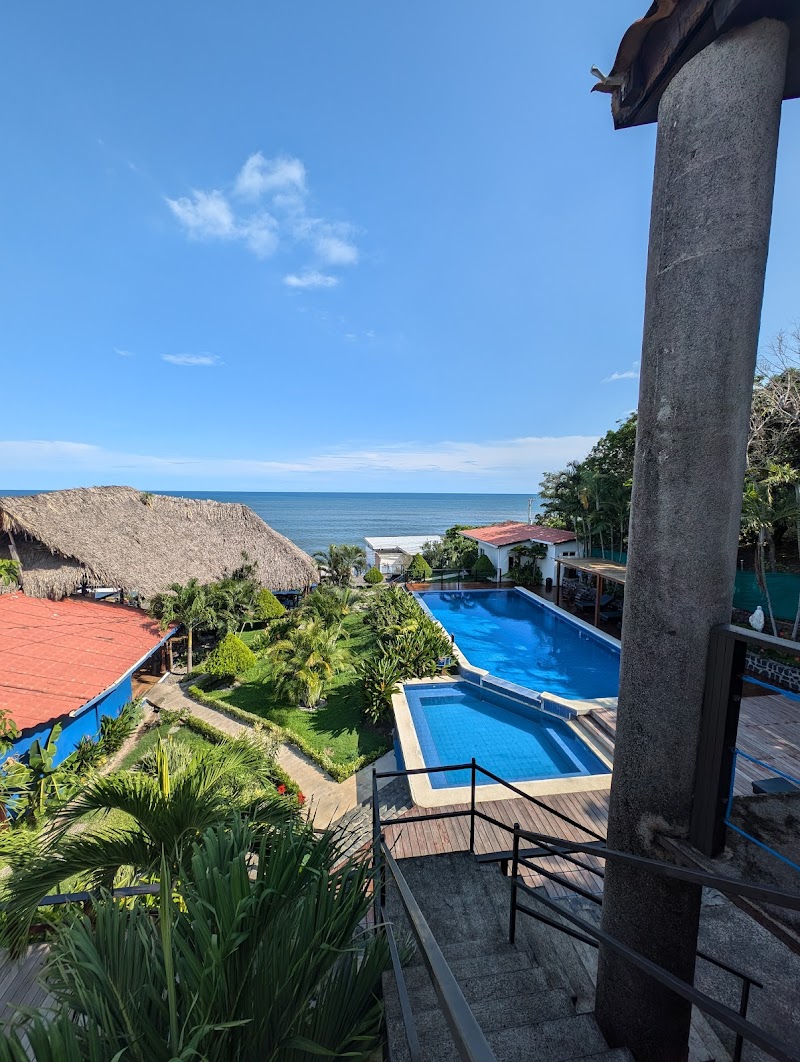 Kayu Resort & Restaurant in La Libertad, El Salvador
