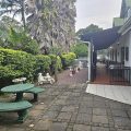 La Familia Guest House