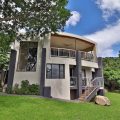 La Roca Guest House
