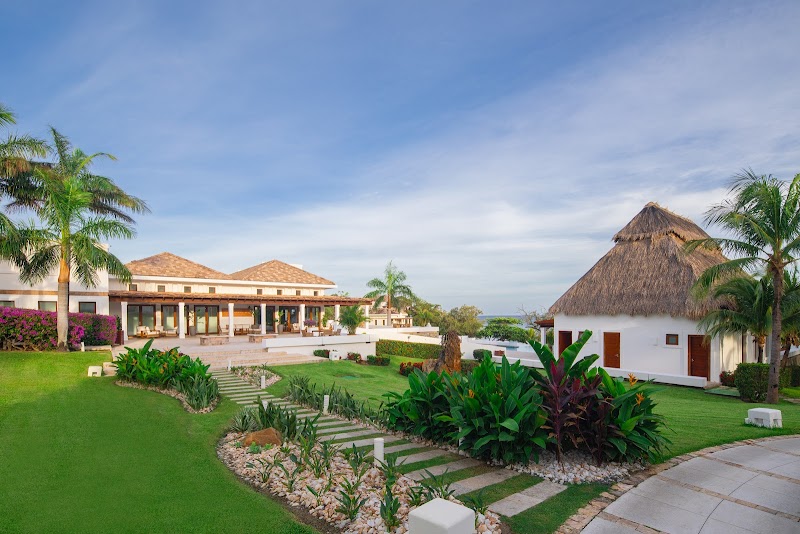 Las Verandas Hotel & Villas in Roatan, Honduras
