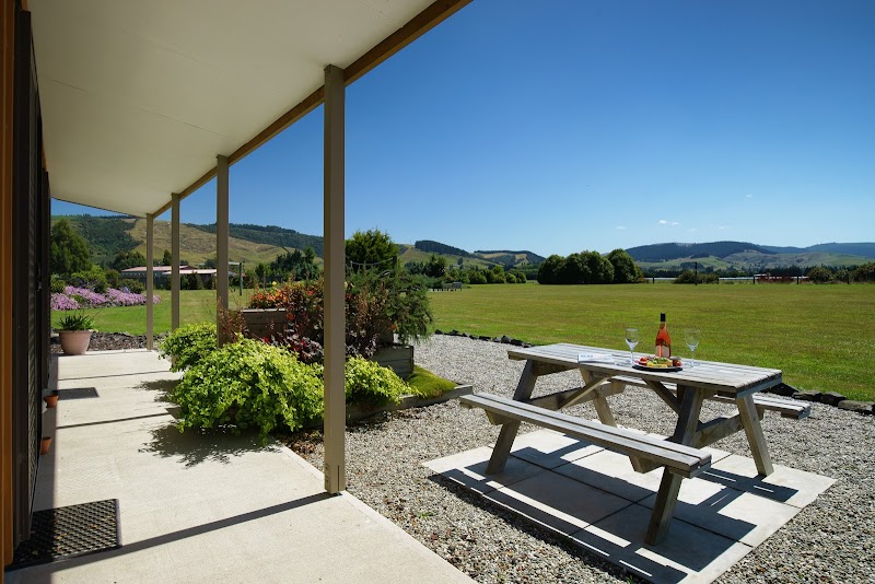 Longbourne Lodge Motel in Mosgiel, New Zealand