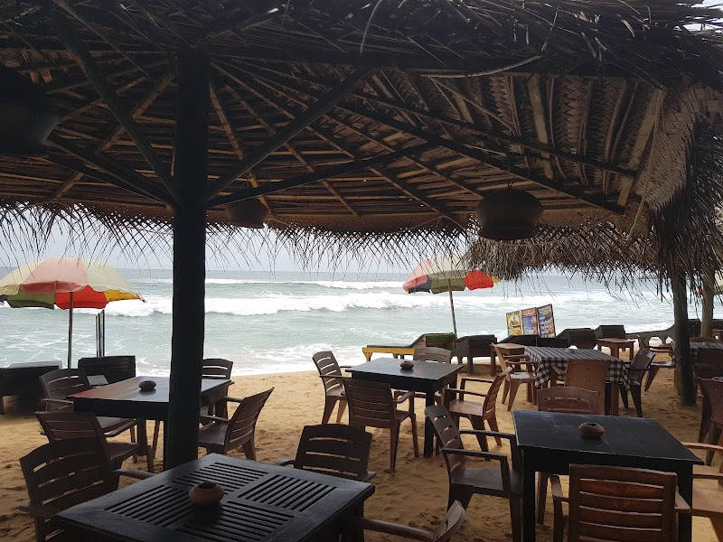 Main Reef Guest House in Hikkaduwa, Sri Lanka