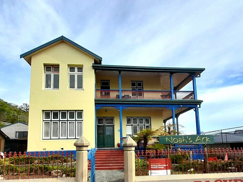 Noah's Ark Backpackers in Greymouth, New Zealand