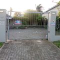 Parrot Peek Inn
