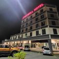 Star-Well Hotel