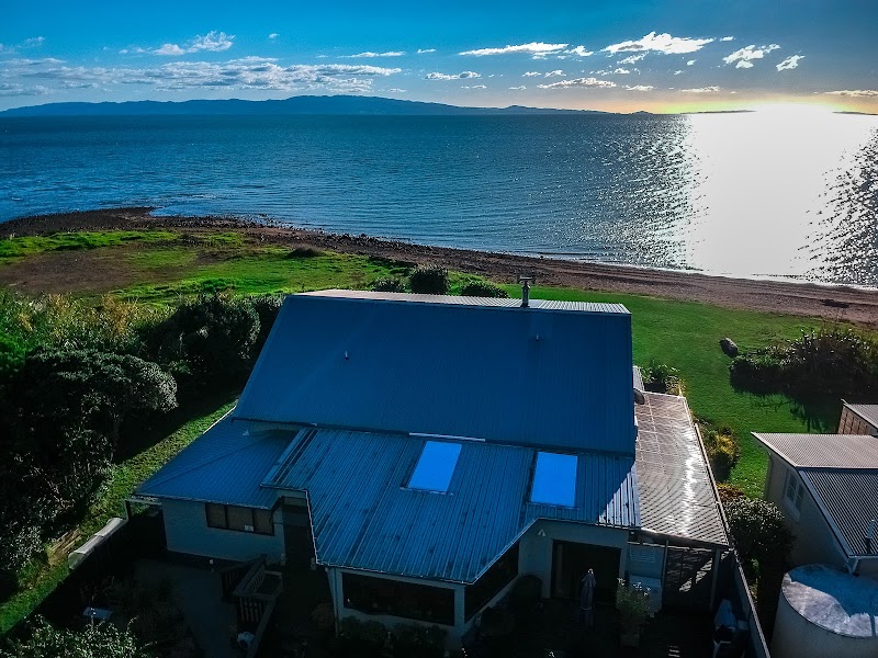 Te Puru Beach Lodge in Thames, New Zealand